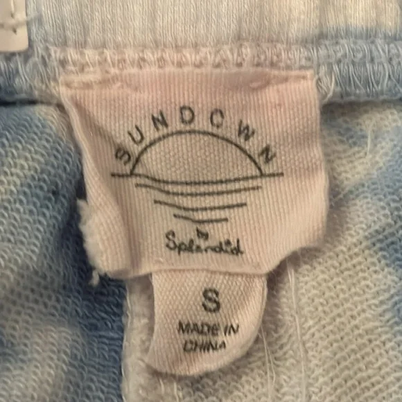 Sundown Junior Girls Tie-Dye Blue And White Shorts Size S - Picture 3 of 3